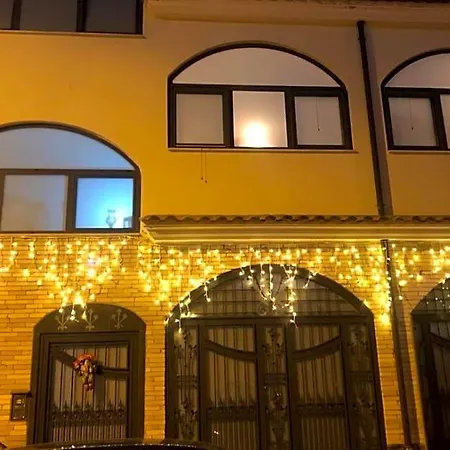 Casa Ary 住宿加早餐酒店 弗拉塔马焦雷
