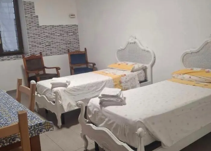 Alojamento de Acomodação e Pequeno-almoço Casa Ary
